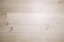 Twigg 210995 Ancient Oak Core Vinyl 2.5x229x1219mm Glue-On